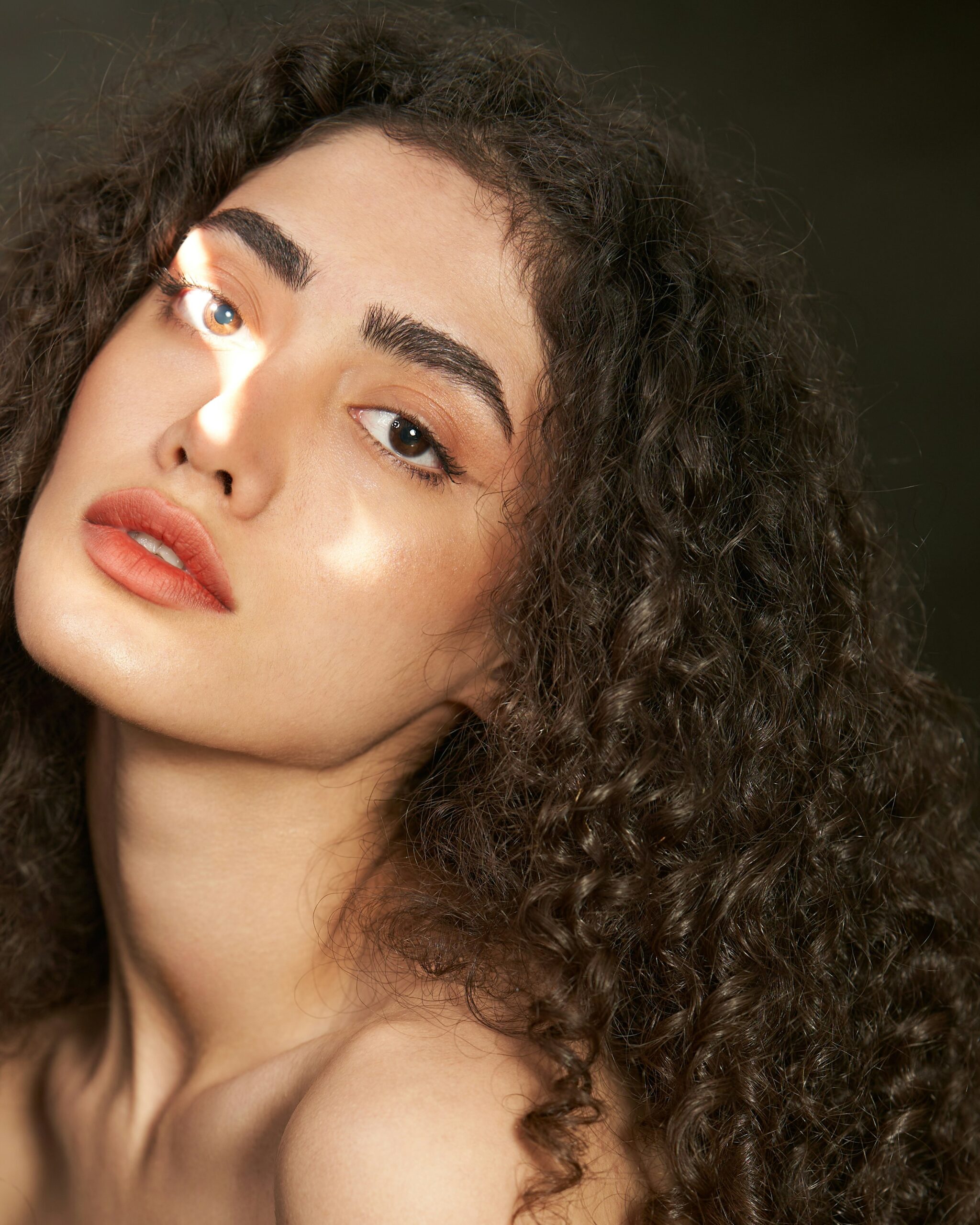 How to Fix Frizzy Hair: 9 Powerful Solutions, Common Mistakes, and Expert Tips